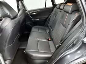 Toyota RAV4 (2022) thumbnail 18