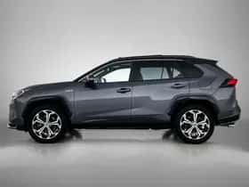 Toyota RAV4 (2022) thumbnail 3