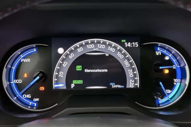 Toyota RAV4 (2022) thumbnail 6