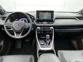 Toyota RAV4 (2022) thumbnail 6