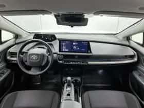 Toyota Prius (2024) thumbnail 5