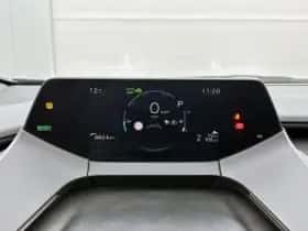 Toyota Prius (2024) thumbnail 6