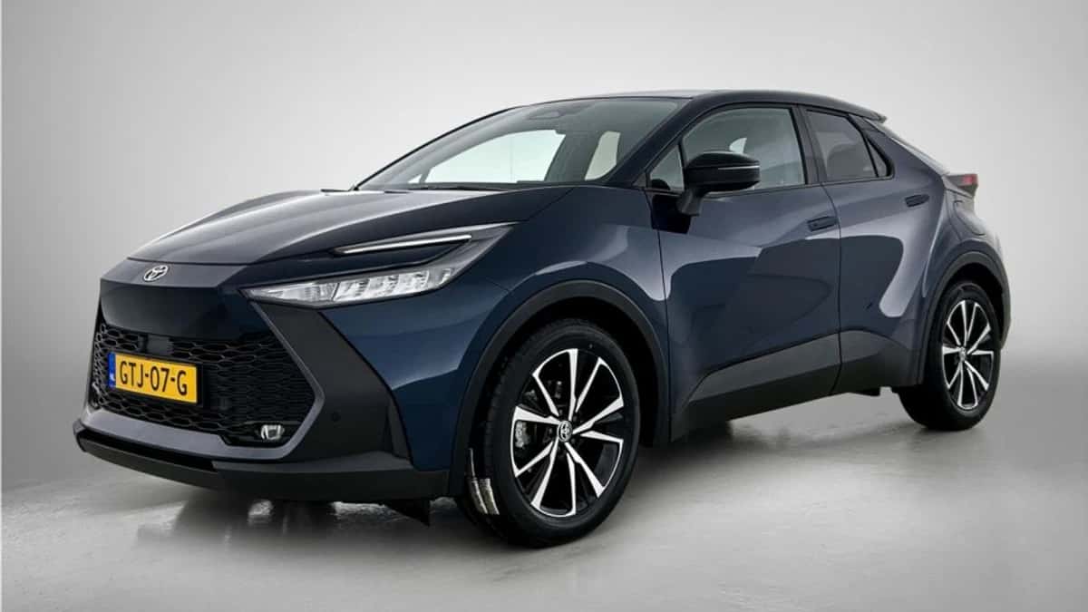 Toyota C-HR (2024) — foto 1