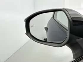 Toyota C-HR (2024) thumbnail 37
