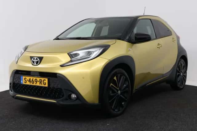 Toyota Aygo (2023) thumbnail 1