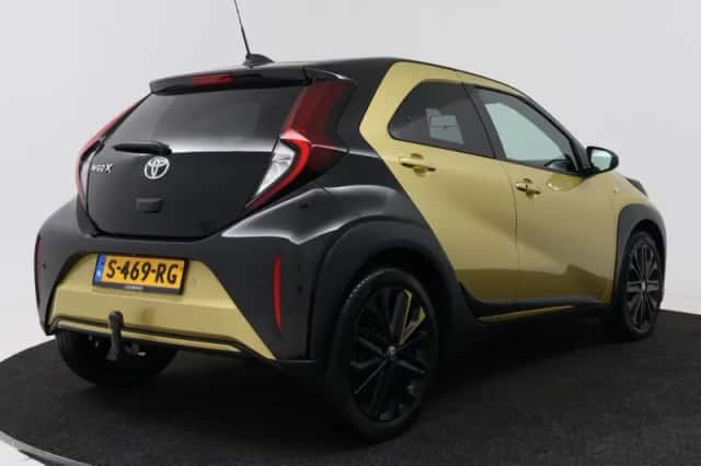 Toyota Aygo (2023) thumbnail 2