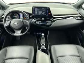 Toyota C-HR (2020) thumbnail 4