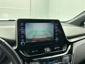 Toyota C-HR (2020) thumbnail 8