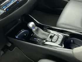Toyota C-HR (2020) thumbnail 10
