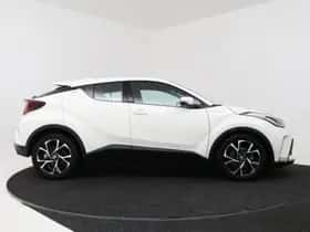 Toyota C-HR (2022) thumbnail 14