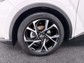 Toyota C-HR (2022) thumbnail 26