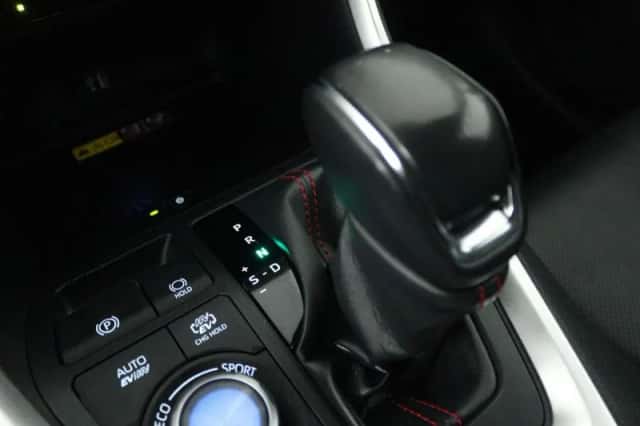 Toyota RAV4 (2024) thumbnail 4