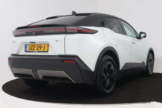 Toyota C-HR+ (2026) thumbnail 2