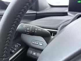 Toyota CHR_+ (2026) thumbnail 8
