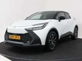 Toyota C-HR (2026) thumbnail 2