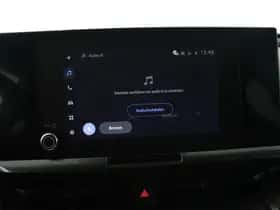 Toyota C-HR (2026) thumbnail 18