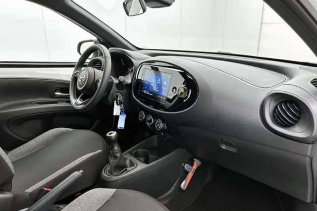 Toyota Aygo (2025) thumbnail 6