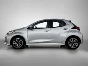 Toyota Yaris (2023) thumbnail 3