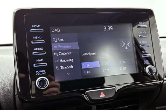 Toyota Yaris (2023) thumbnail 6