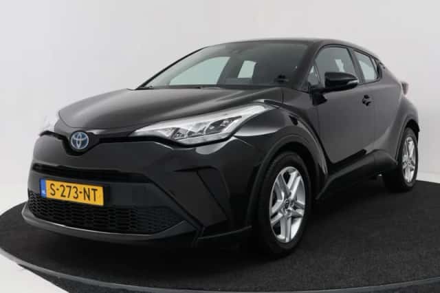 Toyota C-HR (2023) thumbnail 1