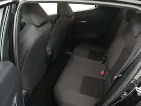 Toyota C-HR (2023) thumbnail 23