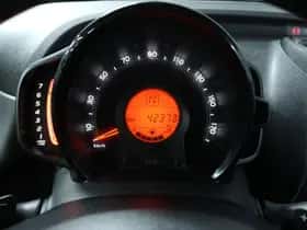 Toyota Aygo (2021) thumbnail 12