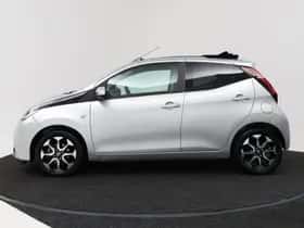 Toyota Aygo (2021) thumbnail 3