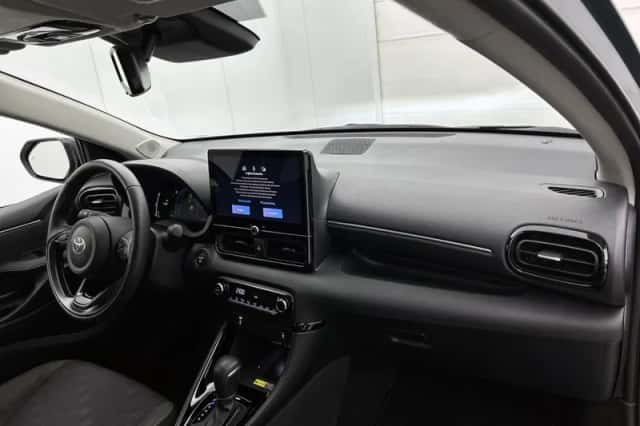 Toyota Yaris (2025) thumbnail 6