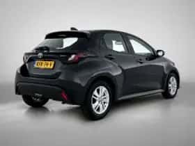 Toyota Yaris (2025) thumbnail 3