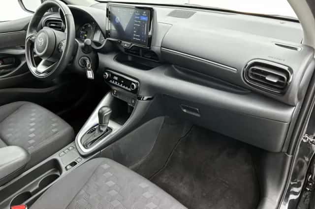 Toyota Yaris (2025) thumbnail 6