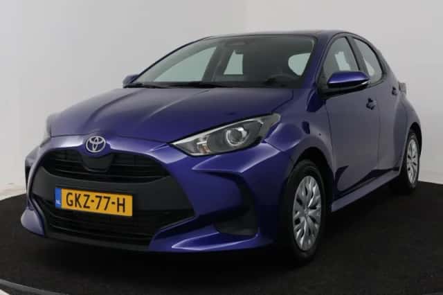 Toyota Yaris (2024) thumbnail 1