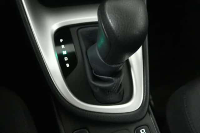 Toyota Yaris (2024) thumbnail 5