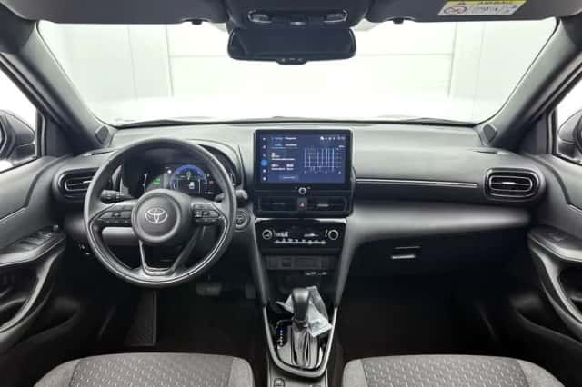 Toyota Yaris_Cross (2025) thumbnail 4