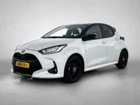Toyota Yaris (2022) thumbnail 2