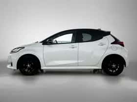 Toyota Yaris (2022) thumbnail 3