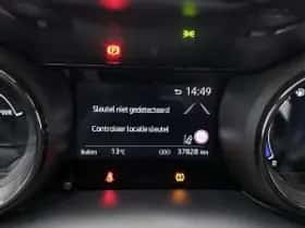 Toyota Yaris (2022) thumbnail 6