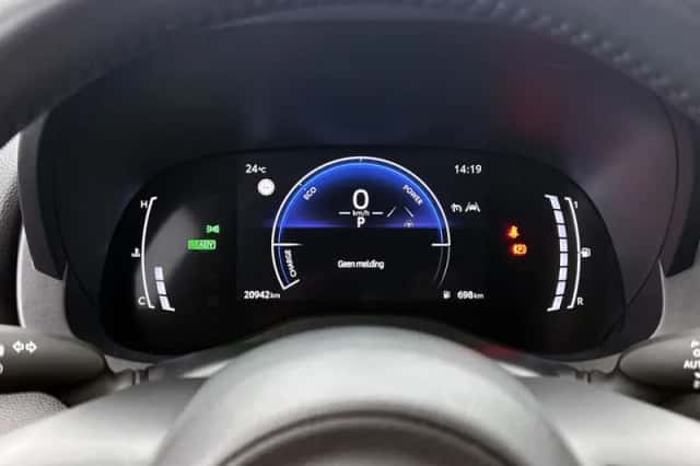 Toyota Yaris (2025) thumbnail 5
