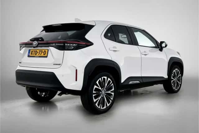 Toyota Yaris Cross (2022) thumbnail 2