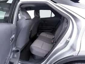Toyota C-HR (2025) thumbnail 22