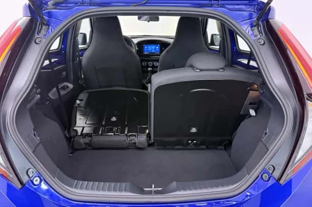 Toyota Aygo (2024) thumbnail 5