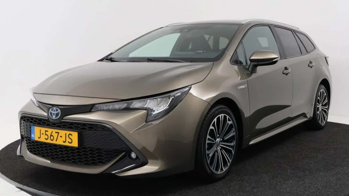 Toyota Corolla_Touring_Sports (2020) — foto 1