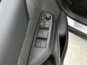 Toyota Yaris_Cross (2022) thumbnail 22