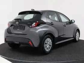 Toyota Yaris (2026) thumbnail 2