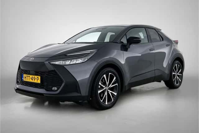 Toyota C-HR (2025) thumbnail 1