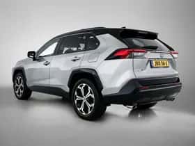 Toyota RAV4 (2021) thumbnail 15