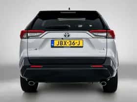 Toyota RAV4 (2021) thumbnail 23
