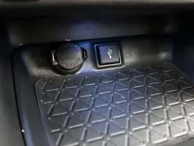 Toyota RAV4 (2021) thumbnail 25