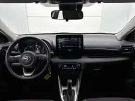 Toyota Yaris (2020) thumbnail 5