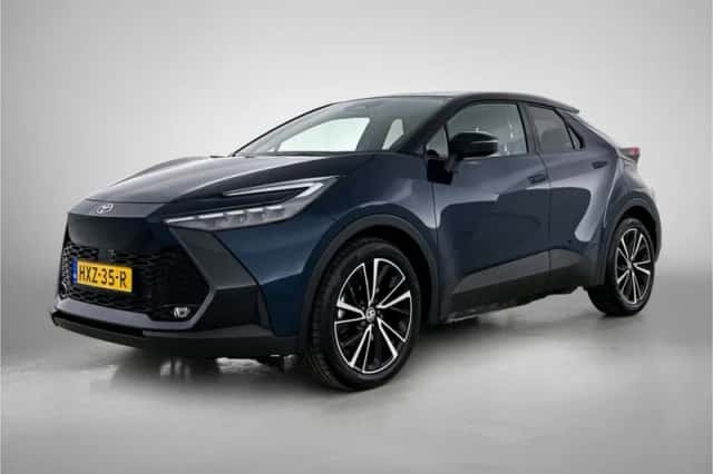 Toyota C-HR (2025) thumbnail 1