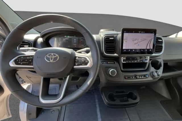 Toyota Proace (2025) thumbnail 5
